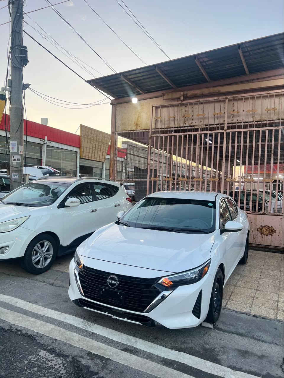 سێنترا 2025 SV کلین تایتل بێ سبوخ بێ تەعدیل بێ ژۆرێ
بێ ئەڕباک  2000 مایل ڕۆیشتیە بۆ زانیاری زیاتر پەیوەندی بەو ژمارەیە بکە *********** أربيل, العراق

نص مكتوب في الصور:
- 3N1AB8CV7SY354324