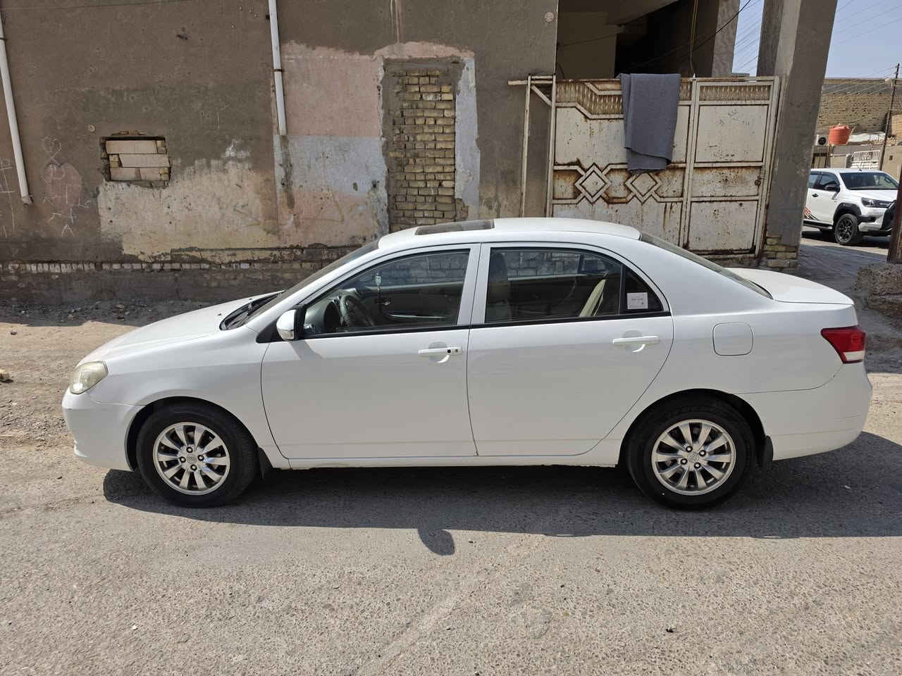 سلام عليكم سياره بي وايدي مديل ١٦ رقم بغداد بسمنه كفاله عامه العنوان ميسان *********** شراي خابر
