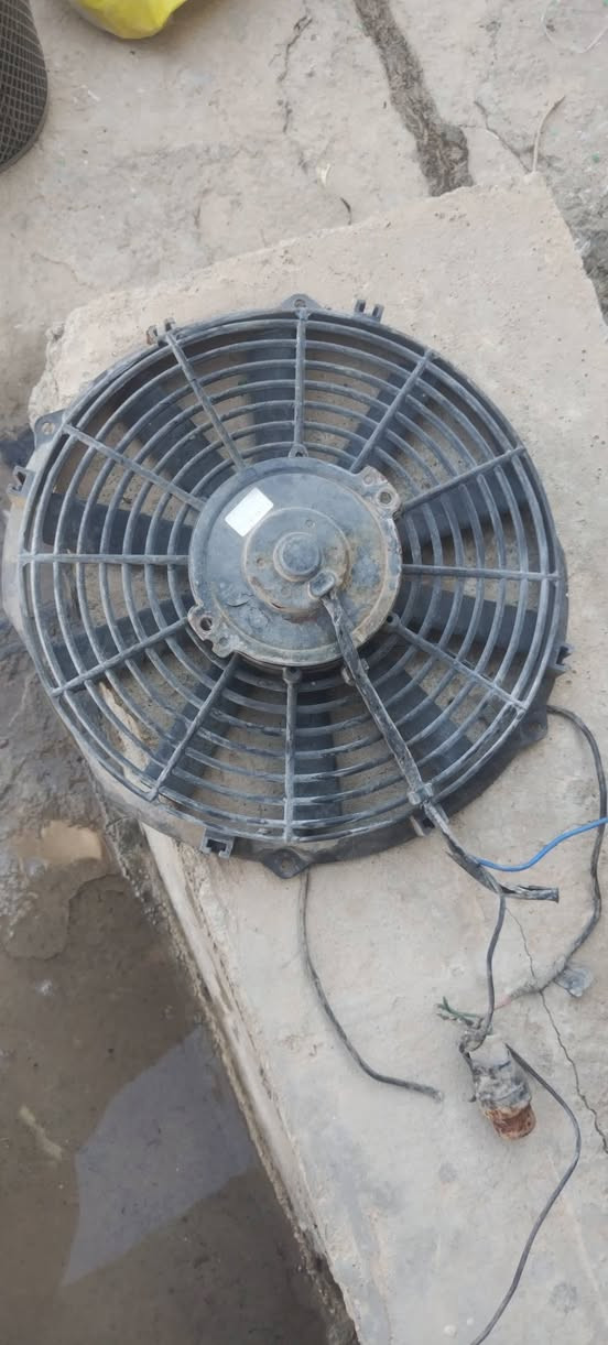داينمو مع شوته وبنكه تبريد بيكب دير للبيع اي عيب مابيهن شرط وشغالات مو ظعيف الدينمو السعر ٧٥ كلهن رقم الجوال *********** العنوان كركوك
