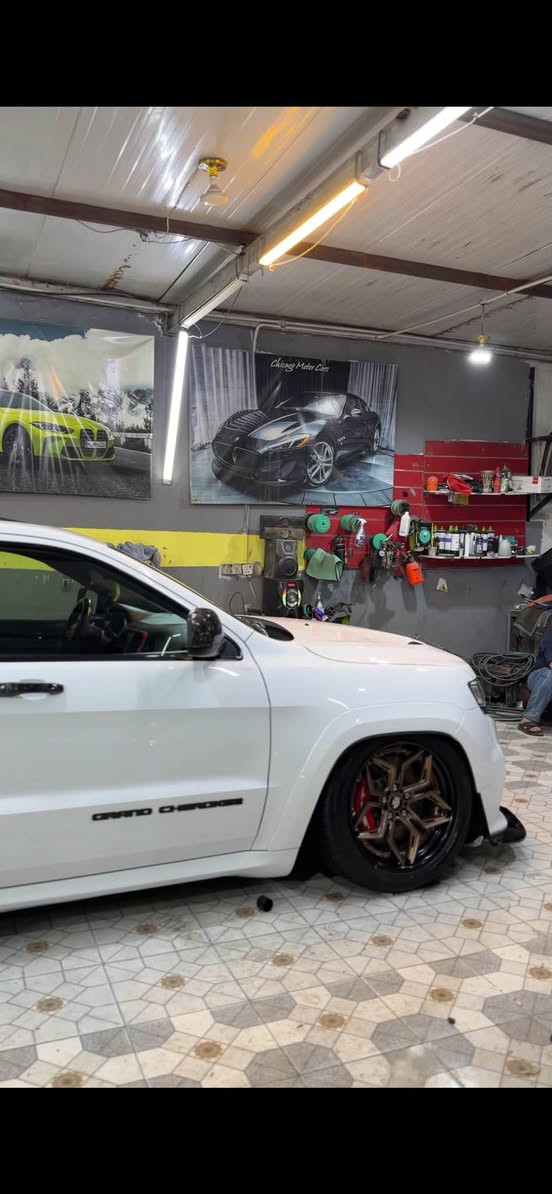 SRT 6.4 • فول مواصفات • وارد كندي
