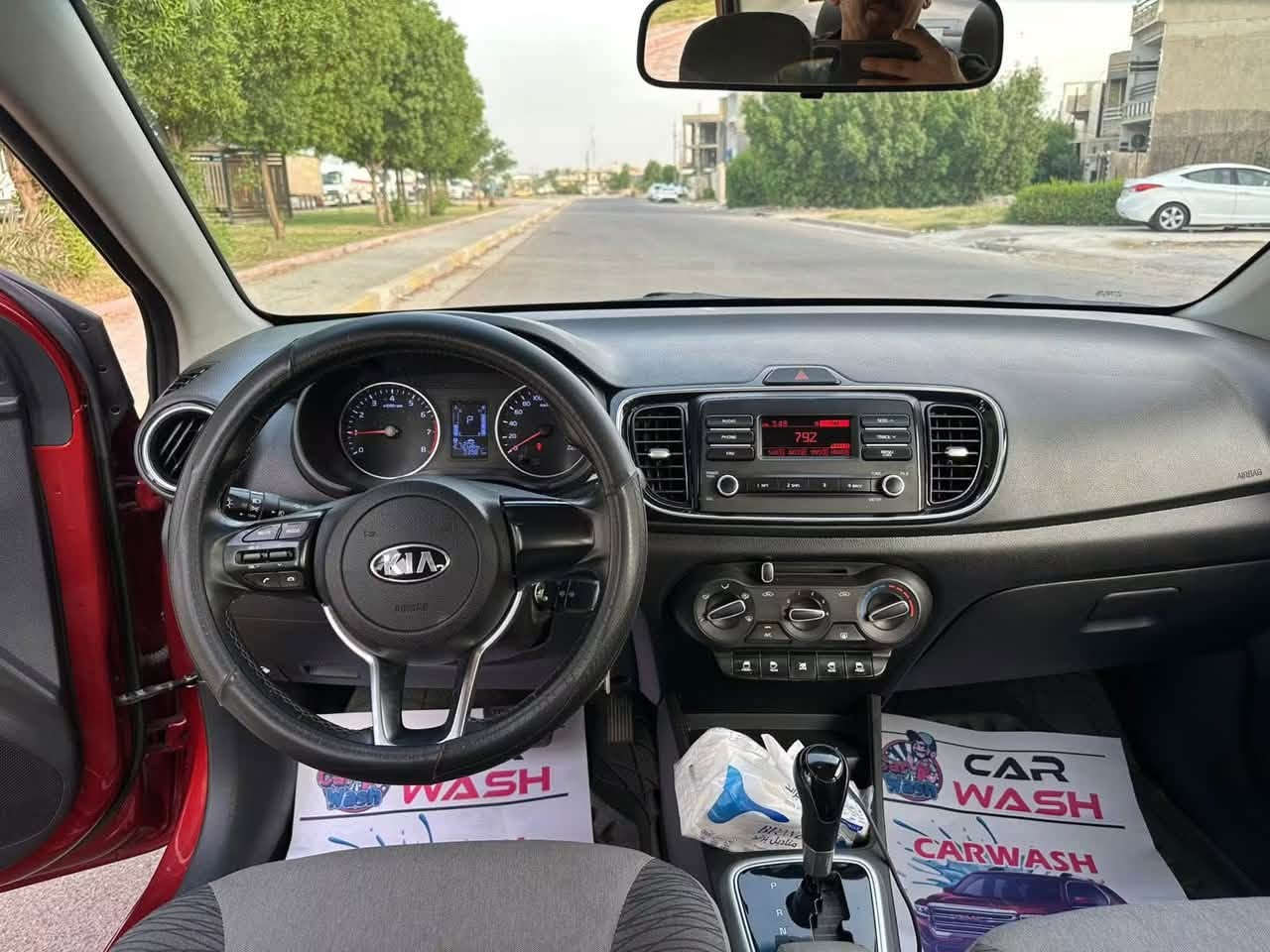 سلام عليكم سياره كيه بيكاس موديل2020سياره بيه بارد شي قليل سياره نضيفه كلش ب108وبيه مجال قليل غير متواجد عل فيس رقم لهاتف***********بي واتساب 👍🏻
