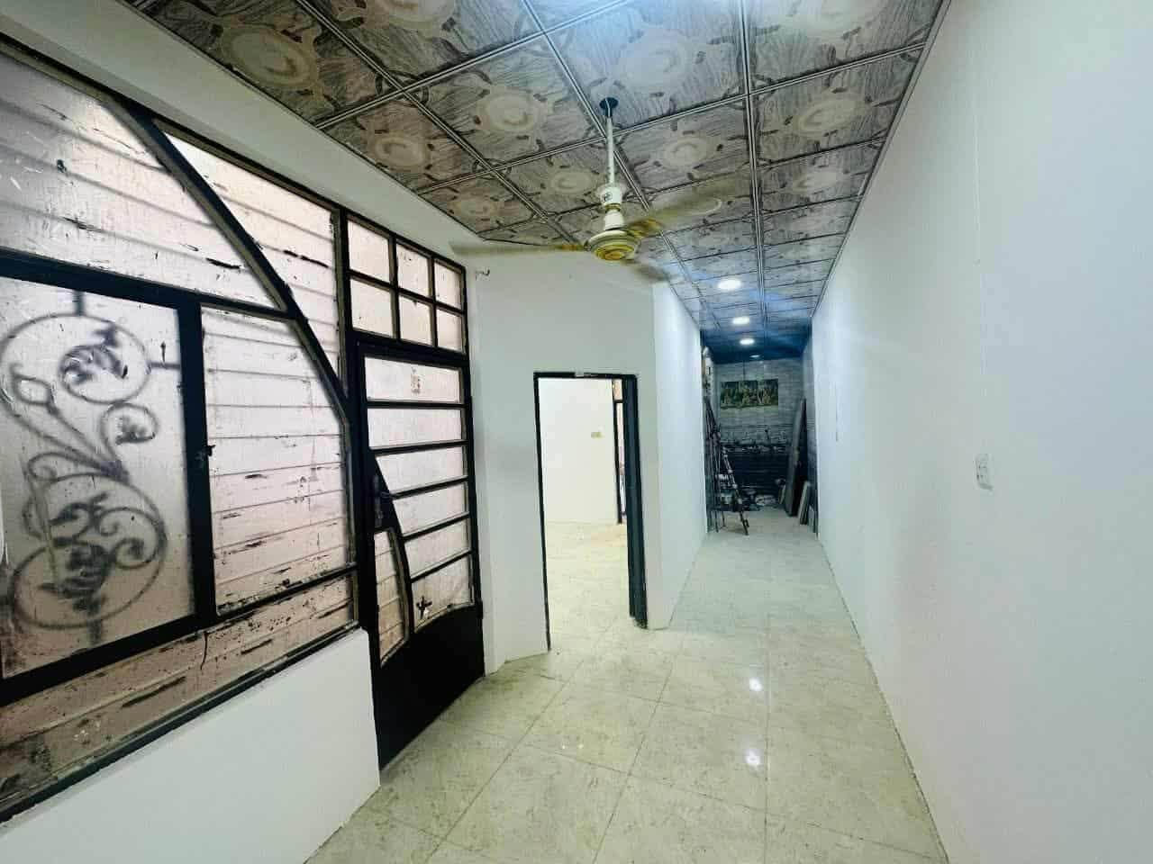 البيع 80 متر قرار 25 بشارع مطار القديم مقابيل عيادت البراكيه مال أسنان بناء طابوك جمهوري اساس صب سقف صب يحتوي على غرفه وصاله و ستقبال و غرفه فوك غير كامله و تخاريج  السعر 29 تفاصيل مراسله و تصال ***********
