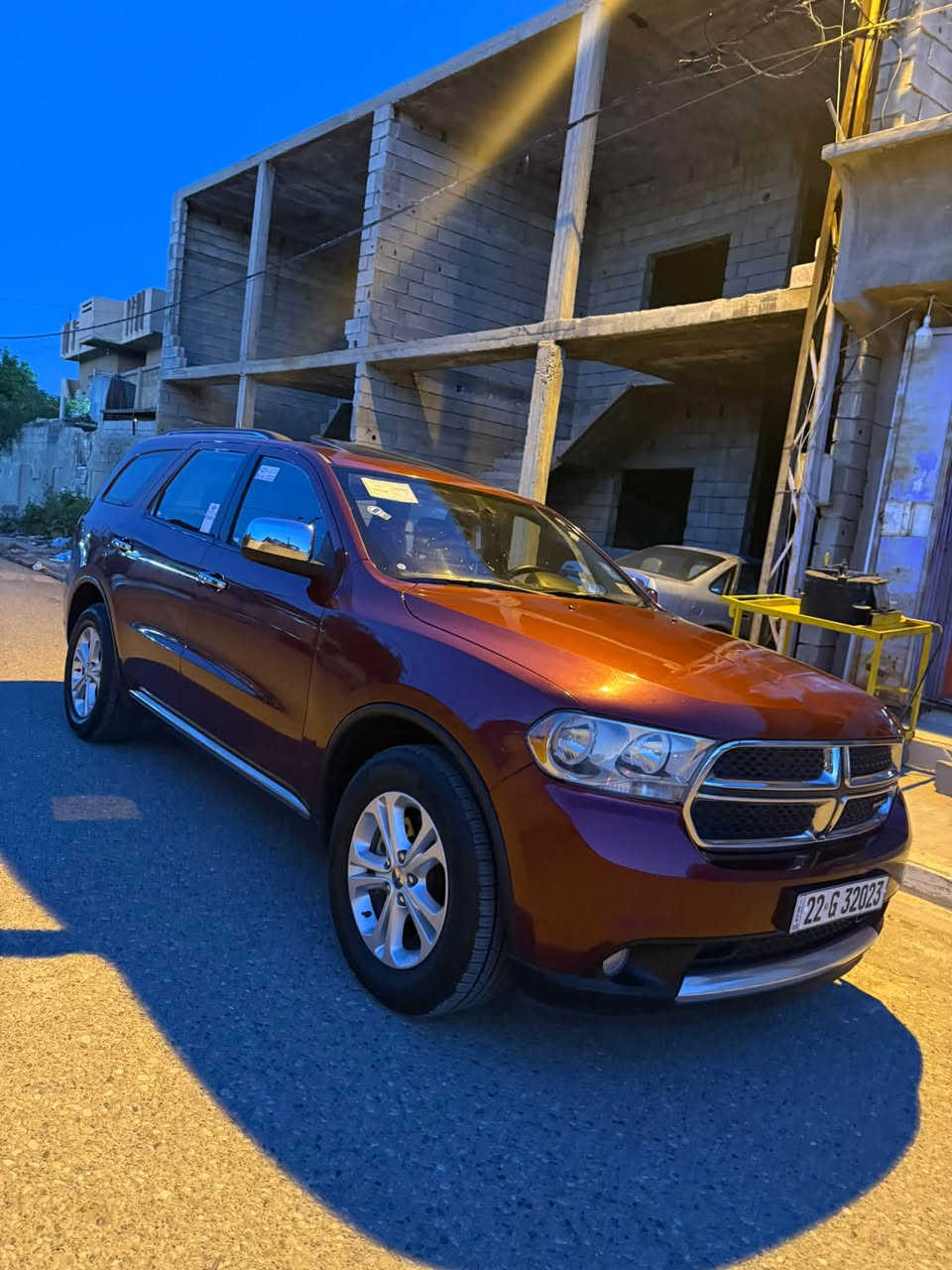دورنكو خليجي
كلين بدون ضربه بيها بارد صغير 
Sxt  فتحة السقف 
سياره جديده مال بيت 
200 و بي مجال 
***********
