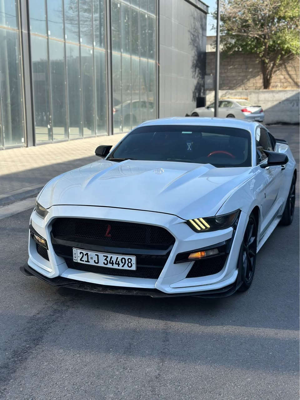 Mustang 2016 eco bost
چوار پستۆن سه‌یاره‌كه‌ زۆر تازه‌یه‌ 
یه‌ك چه‌ملخی بۆیاخه‌ له‌گه‌ڵ بستی بۆنیتی بی ناوگردن بی ئیرباگ 
مه‌كینه‌ی كراوه‌ته‌وه‌ به‌شه‌رت 
سه‌نه‌وی تازه‌یه‌ 
كامل جوانكاری بۆ كراوه‌ 
سعری ١١٦ مه‌عامه‌له
*********** السليمانية, العراق
