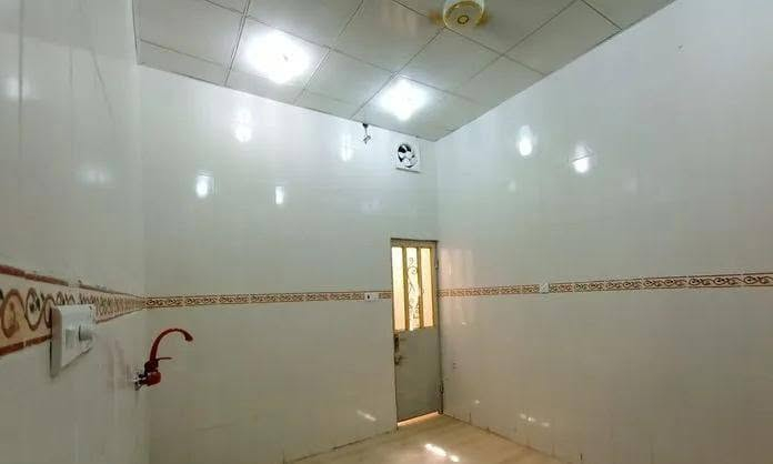 يتوفر بيت اللايجار العنوان ابي الخصيب العميرية
تتكون من 3غرف صالة مطبخ صحيات ديوانية 
سعر اليجار 400
ستفسار ***********
ابو عباس
