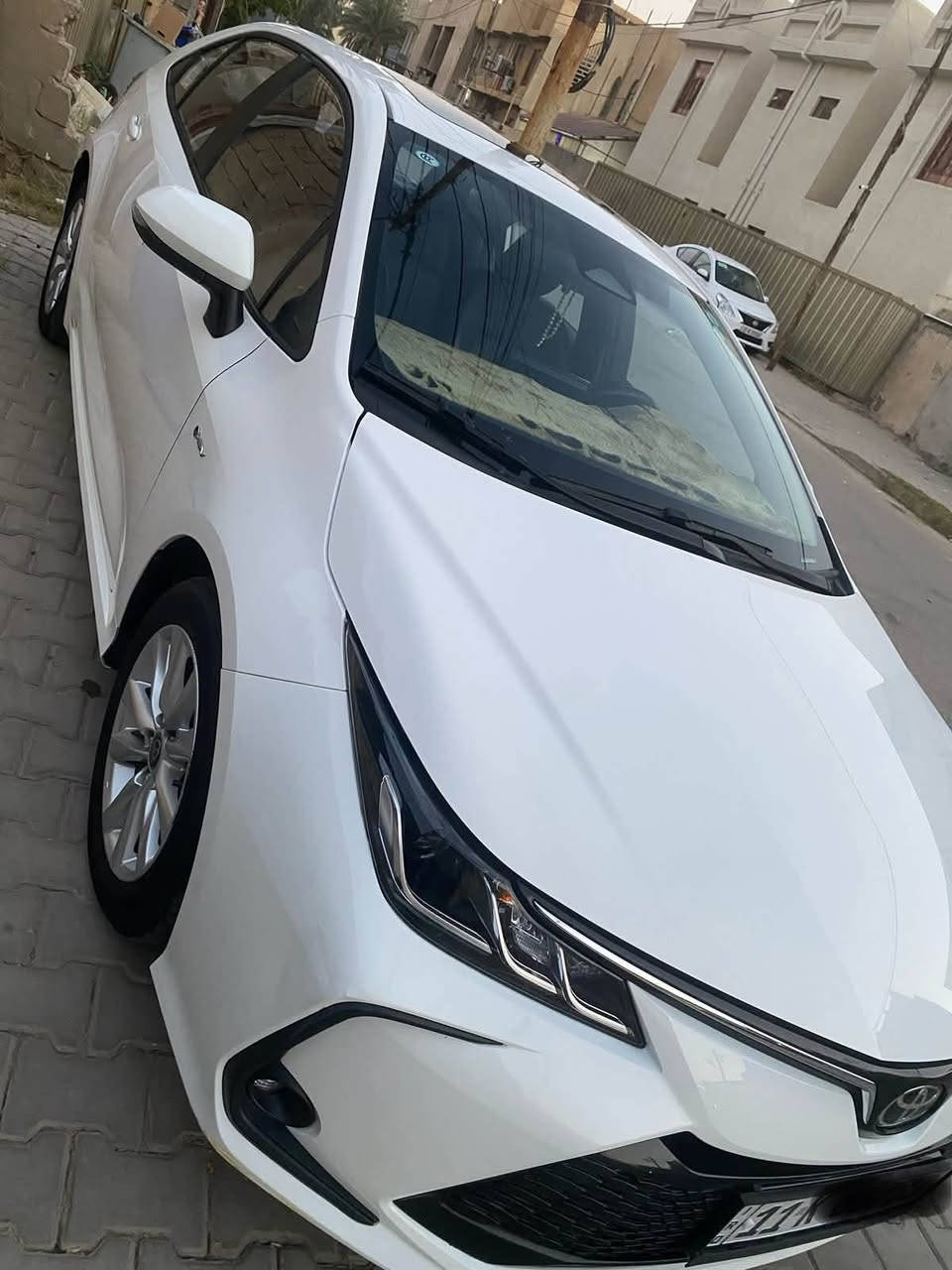 كورلا 2025  HEV  علامه سوده شكل خليجي كفالة ماشيه38000
المواصفات 
🛜مكينه 1800 هايبرد شحن ذاتي 
🛜سلايت 
🛜كراسي جلد اصلي 
🛜رادار + تحديد مسار طريق + قيادة ذاتيه 
🛜قرائة علامات الطريق المرورية
🛜بصمة تشغيل + دخول ذكي  يدة الباب
🛜هاندر بريك بصمة + اوتو هولد 
🛜 بطاين بوب حياكه  مطرز 
🛜كيجات ديجتل 
🛜شاشه مسجل +تبريد بيانو + كامره خلفيه دوارة + كار بلي 
🛜تبريد قطعتين 
🛜لايت زينون عالي ناصي + بروجكتر لد زينون 
🛜 حساس اطار + حساس مطر + حساس لايت داينمك  
🛜ايفو مود + مود درايف + مانع انزلاق 
🛜 تحكم  الستيرن كامل مع كروس سرعه
🛜ايرباك عدد 10
🛜ويل كب  
عنواني بغداد المحموديه ناحيه الرشيد   
تلفوني***********
السعر162 وبيها مجال
السيارة بيهه تكحيلات ب دعاميه الاماميه و الخلفيه فقط مكفوله من تبديل و بارد و رصعات
