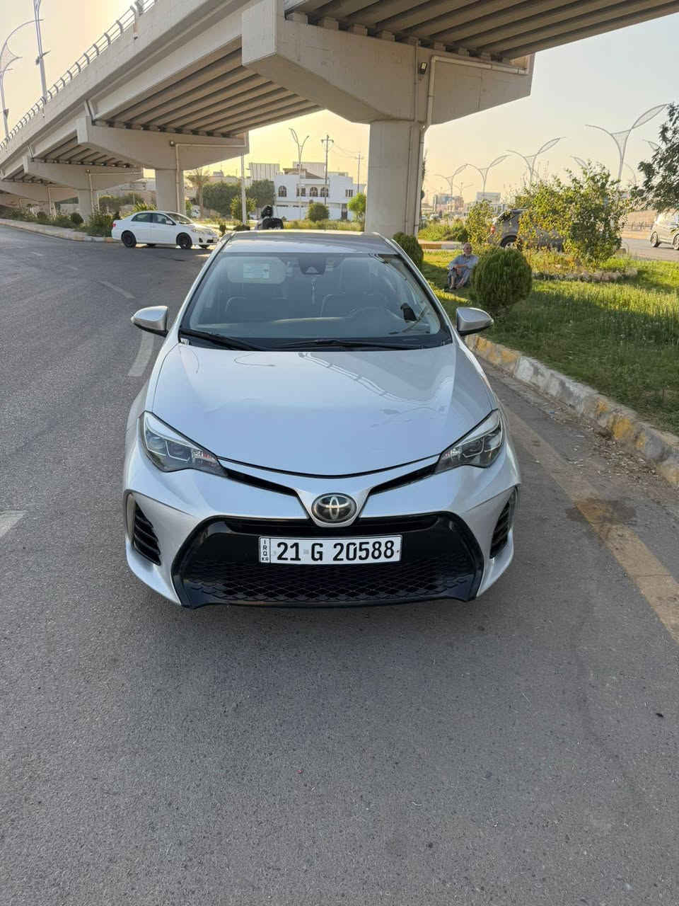 كورلا 2017 سلڤر
ماشيه 145 ميل
الضرر : بابين كلير شبر بل جاملغ  بدون دواخل 
مواصفات  SE
تحكم ستيرن فول   
شاشه كبيره 
شفتات ستيرن
تبريد بيانو شاشه 
رادار امامي 
تحديد مسار 
قياده ذاتيه 
لايت زينون عالي ناصي 
بلوجكترات لد 
سبايدر اصلي 
حجر صالنصه
عنوان السياره كركوك شرط التحويل والغرامه 
السعر 133 بيها مجال بصيط 
الاتصال :***********
