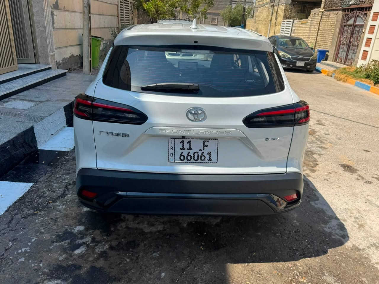 🚗 تويوتا فرونت لاندر 2026– الشكل الجديد S 

قوة الأداء + توفير الوقود + فخامة التصميم ✨

استمتع بتجربة قيادة عصرية مع أحدث إصدار من تويوتا الهايبرد، يجمع بين التكنولوجيا المتطورة والراحة الكاملة 👌

🔹 المواصفات:

 • محرك 2000cc هايبرد اقتصادي 🔋
 • فول مواصفات
 • فتحة سقف بانوراما ☀️
 • رادار أمامي (نظام أمان متطور)
 • م
 • 
 • مرايا جانبية قابلة للطي كهربائياً
 • رنكات قياس 17 إنش أسود + مرايا سوداء 🖤
 • شاشة كبيرة عالية الدقة
 • عدادات ديجيتال (كيجات إلكترونية)
 • إضاءة داخلية LED عصرية
 • حساسات أمامية وخلفية أصلية
 • مصابيح عدسات زينون + LED خلفي
 • وباقي المواصفات المعروفة من Toyota ✅

🔥 السيارة ماشيه 4000
 الاستفسار ***********
