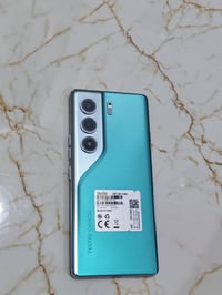 تكنو 40 برو فايف جي • ٢٥٦ • رام ١٢+١٢