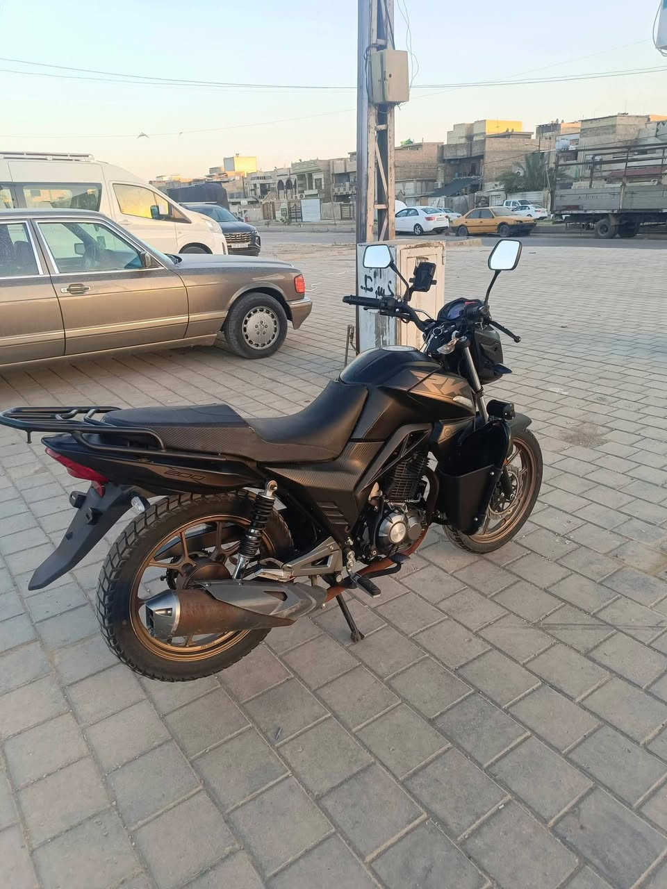 دراجة اركي 200 2024

دراجة مكفولة وما ناقصها اي شي

مرقم اربيل لوحات وسنوية

مكينة ما مفتوحة

سعرها 1700

عنوانها بالمدينة

***********
