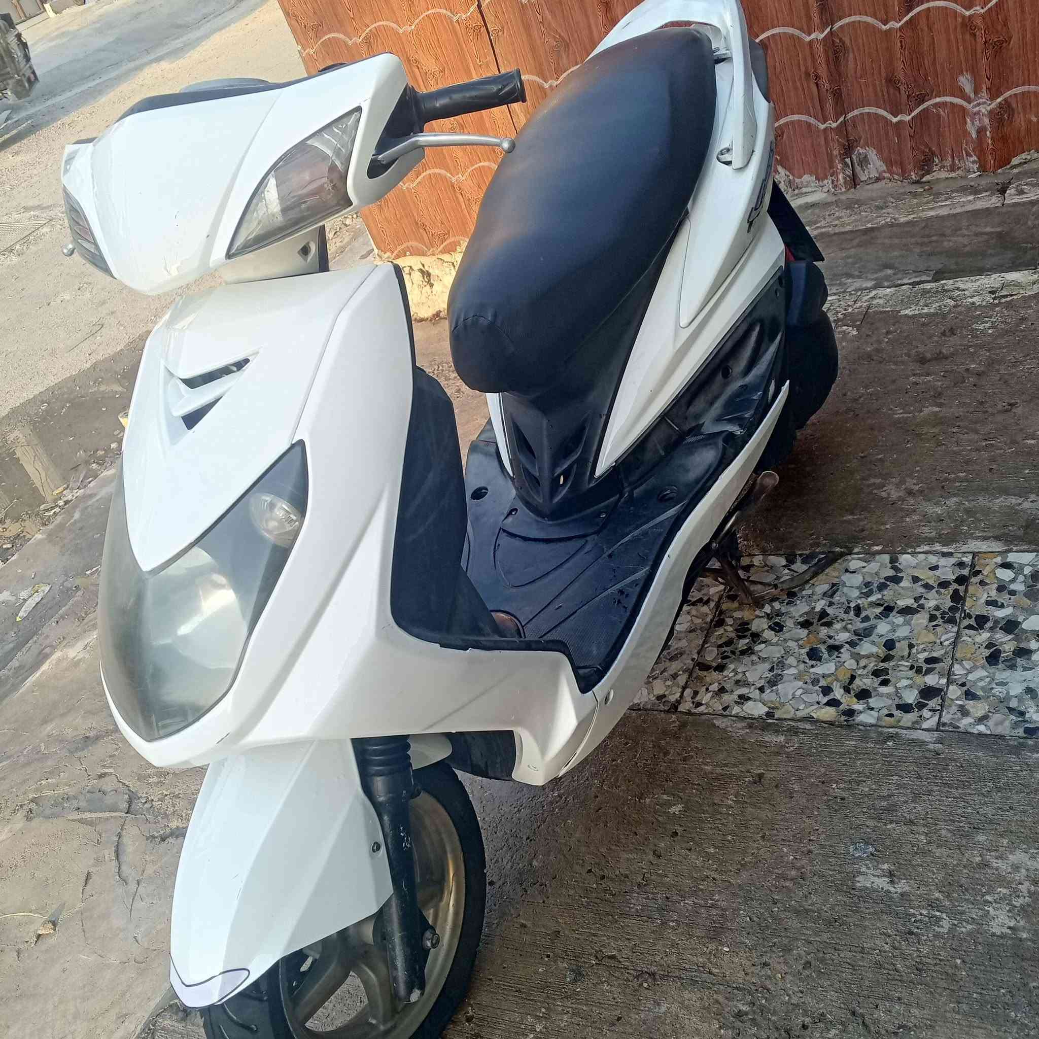 سكنس فحل نوزل اي نقص مابيها درجه نضيفه وكله شغاله وبلادي لسعر 700 عنوان بغداد المشتل***********
