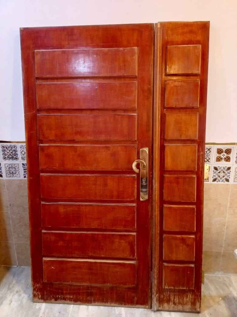 مكانها التاجيا ٤ ابواب للاستفسار 
*********** بغداد, العراق
