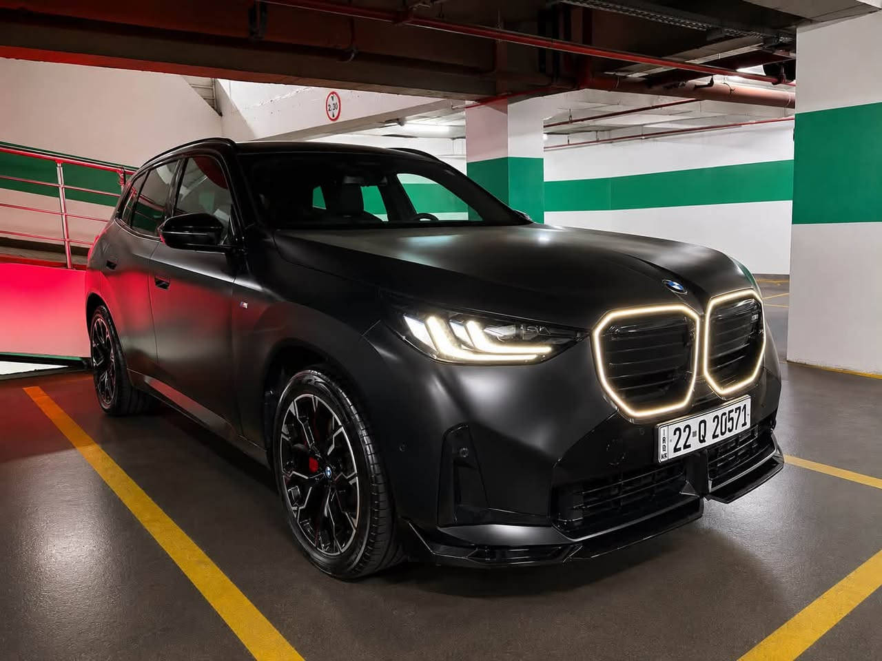 BMW X3 M50 XDrive🇩🇪
Model Year: 2026

Mileage: 6,000 KM

Importer: Al-Uroush

Price: 110,000,000 IQD

بي ام دبليو X3 M50 XDrive🇩🇪

سنة الصنع: ٢٠٢٦

المسافة المقطوعة: 6,000 كم

المستورد: Al-Uroush

المواصفات:

المحرك: تيربو رياضي متطور يوفر قوة عالية وكفاءة ممتازة

القوة: أداء رياضي ديناميكي مع تسارع سريع وثبات ممتاز

ناقل الحركة: أوتوماتيكي رياضي متطور بـ 8 سرعات

نظام الدفع: دفع رباعي ذكي AWD

التعليق: نظام تعليق رياضي متكيف يوفر تحكماً وثباتاً مثالياً

التصميم الخارجي: تصميم رياضي حديث مع باقة M المميزة ولمسات ديناميكية

المقصورة: مقصورة رياضية فاخرة مع مواد عالية الجودة وتقنيات متطورة

الشاشات: شاشات رقمية متطورة مع نظام معلومات وترفيه حديث

نظام الصوت: عالي الجودة

الإضاءة الداخلية: Ambient Lighting متعددة الألوان

أنظمة المساعدة: كاميرات 360°، مساعد ركن، أنظمة قيادة متقدمة

أنظمة السلامة: مثبت سرعة متكيف، مكابح طوارئ، وسائد هوائية متعددة

Additional Features:

33B - M SPORT PACKAGE PRO باكج رياضي

453 - ACTIVE SEAT VENTILATION

مقاعد تبريد

4HA - SEAT HEATING FRONT AND REAR ومقاعد امامي وخلفي تدفئة 

248 - STEERING WHEEL HEATING ستيرنك تدفئة

2VF - ADAPTIVE M SUSPENSION دبلات كهربائي 

43Y - BMW INDI.FWT MAGNOLIA FINT PRINT تخشيب داخلي

5AU - DRIVING ASSISTANT PROFESSIONAL قيادة ذاتية

3MF - M LIGHT SHADOW LINE لايتات مظلل

4GQ - M SEAT BELTS حزام رياضي

3M2 - M SPORTBRAKE, RED HIGH-GLOSS بريكات بريمبو احمر

***********

*********** واتساب للتفاصيل اكثر
