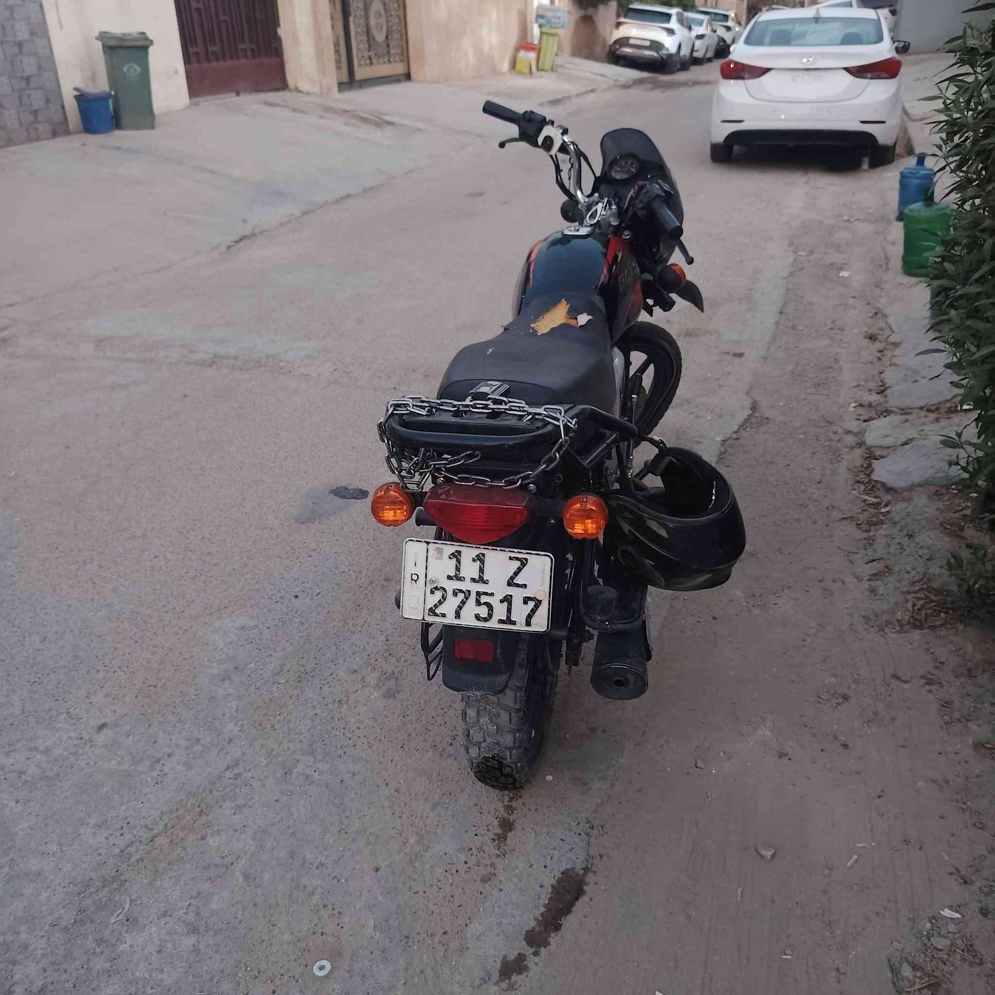 دراجه بوكسر 2023 نازله 2024 مرقم  بغداد لوحه انكليزي سنويه بسمي تحول ثاني يوم دراجه بلاديه من كلشي كير مكينه كهربائيات كلها شغاله ماشيه 30 الف دراجه استخدام شخصي اروح واجي بيها دوامي بالحارثيه دهن امزويل 
للأمانه بيها خيط تبخير وما تنقص كللش خفيف  وعارضها قفللل مال بيع 2000 مليونين ومو سعرها والله بالعافيه عله الياخذها مكاني بغداد السيديه *********** تحياتي 🌹
