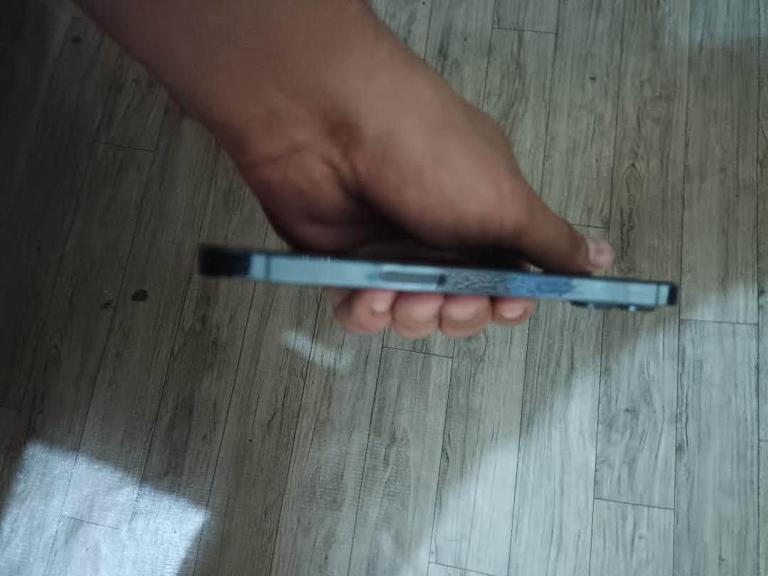 سلام عليكم تلفون 12 برو ماكس ثاكره 512 بطاريه 82 ما فتوح تلفون وتروح تفحص جهاز وتر 375 وبي مجال بصيط المكان بغداد المحموديه حي العسكري  *********** هذه رقمي بي بس وتساب وليري يجي خاص
