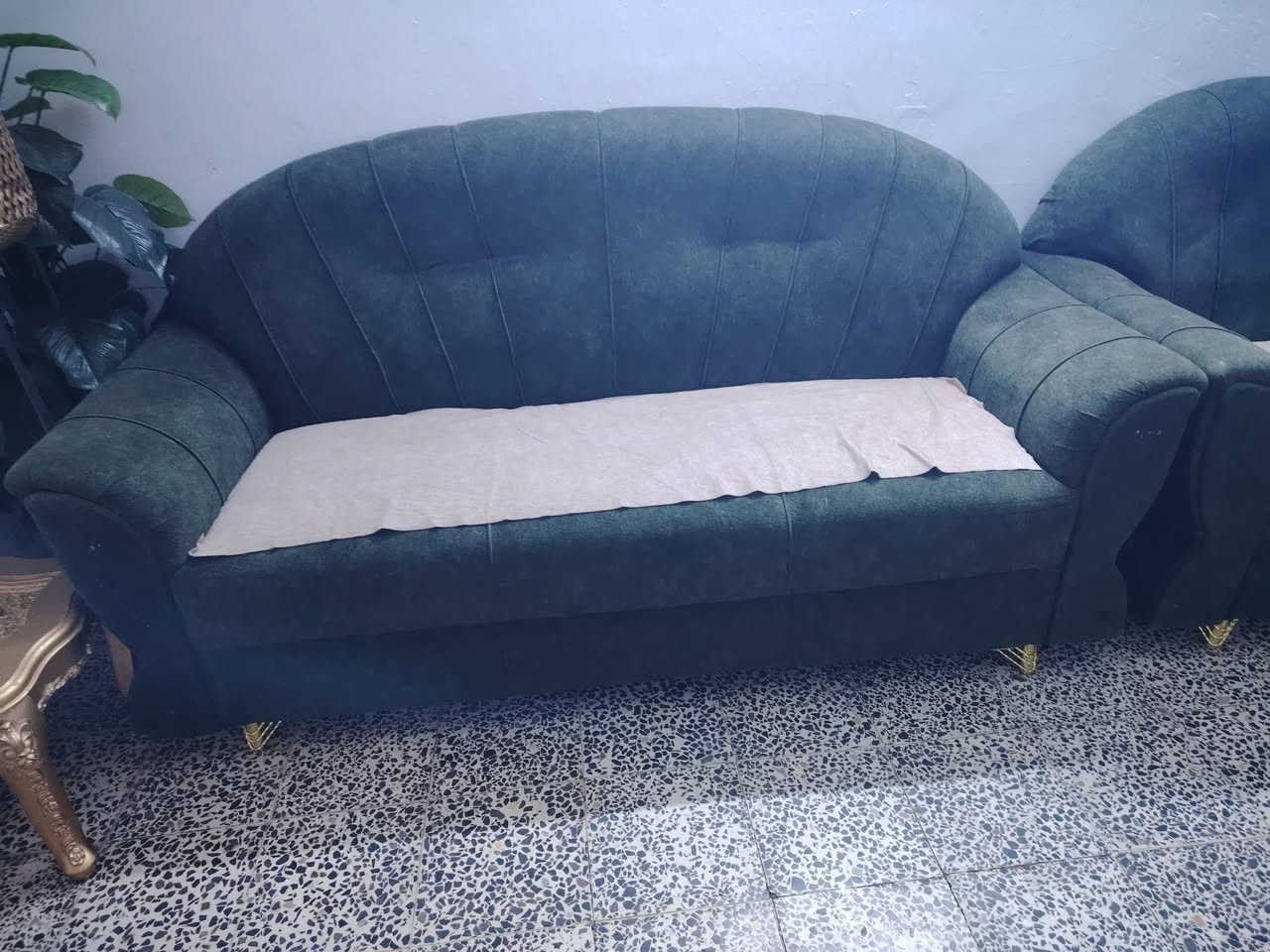 تخم قنفات للبيع 🛋️
🔹 العدد: 10 مقاعد
🔹 خشب عراقي
🔹 اللون: زيتوني
🔹 السعر: 500 ألف دينار
🔹 المكان: بغداد – الغدير
🔹 السعر بي مجال
📞 للاستفسار: ***********

