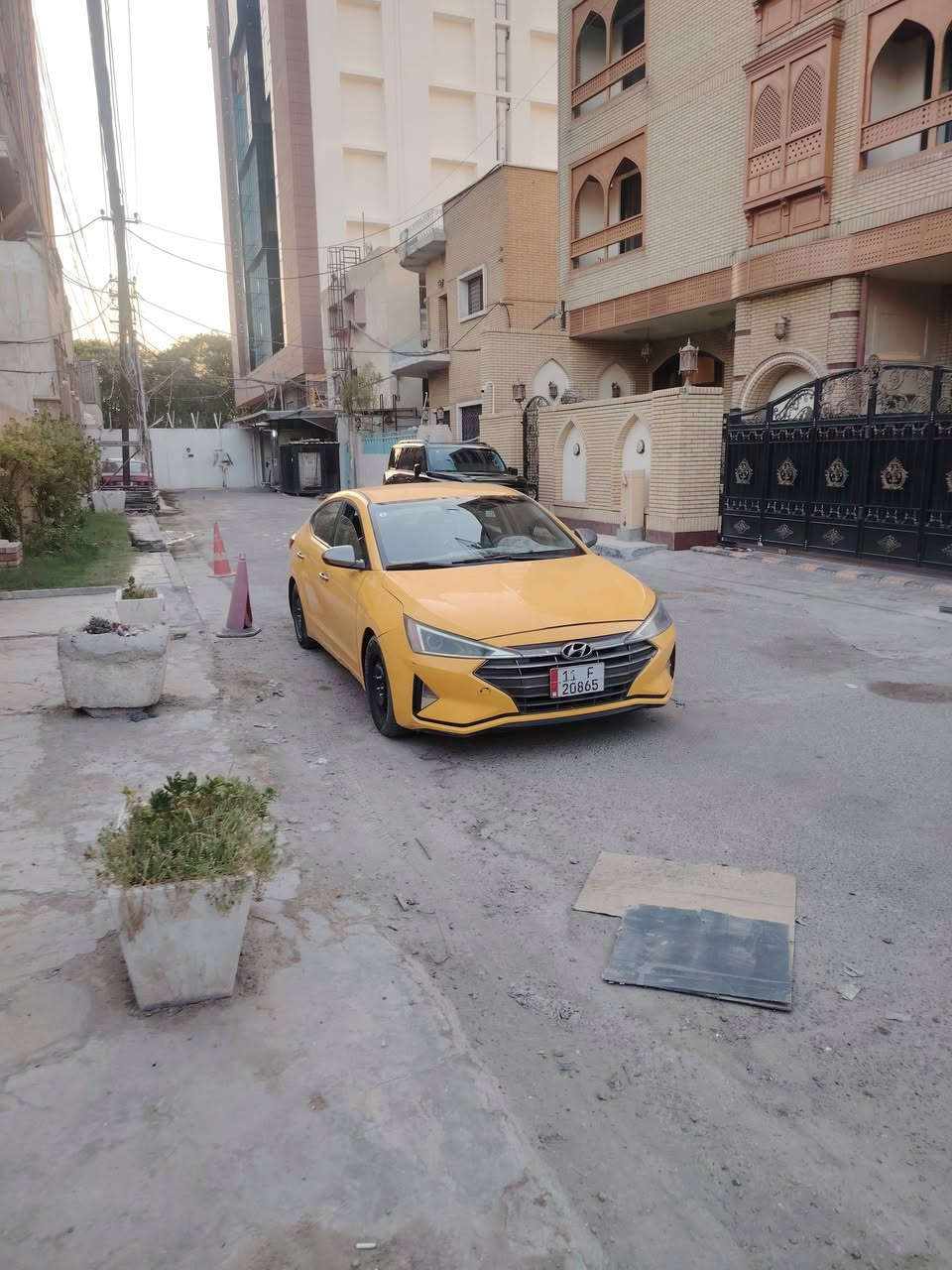 السلام عليكم ورحمه الله
الانترا 2020 للبيع رقم بغداد، حادثها موجود بالمنشور،

كير ايتي

ماشيه 112,500

منظومة غاز جديدة صارلها شهر ونص،

كير محرك مكفولات

صدر جديد.

مكان السياره بغداد.

***********. واتساب أيضا
