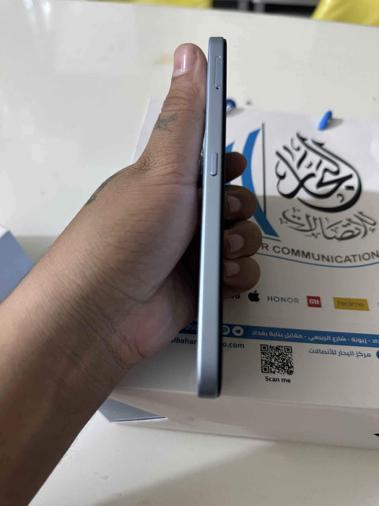 هواوي x7e بس مفتوح كارتون قفل 200 الف تفاصيل وصور كدامك وشوف اذا اكو بهيج سعر السعر قفل كلش كلش بدون اي عملة ابد شراي خاص مكاني بغداد امين ثانية 

***********

نص مكتوب في الصور:
- حول الهاتف MagicOS اسم الجهاز HONOR X7e المعالج المركزي MediaTek Helio G81 Ultra ذاكرة الوصول العشوائي ٦,٠ غيغابايت ٦,٠ غيغابايت Honor RAM Turbo البطارية mAh 7500 دقة الشاشة ٧٢0 × ١٦٠٤ وحدة التخزين الداخلية المساحة الفارغة ١٠٦,٩٧ غيغابايت الإجمالي ١٢٨ غيغابايت الموديل LAB-LX2