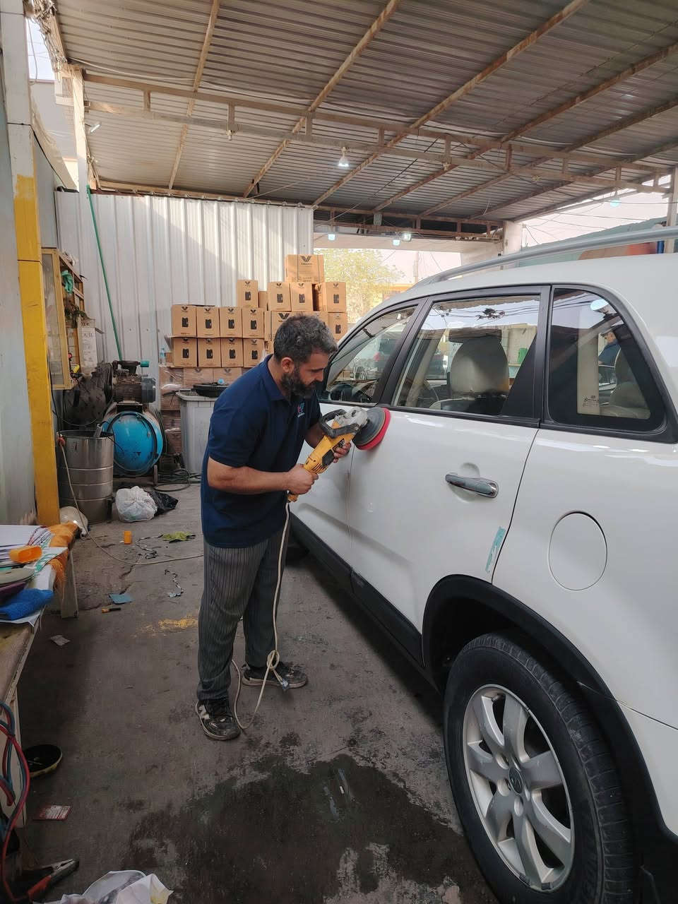 تم عمل بولش على #KIA_Sorento✅
تجديد الماصدات والجام ضمان سنه بالعمل 
#واسط_العزيزية_الشارع_الجديد📍
محطـة غسل الجوادين 
📞:***********
بأداره ستار علي

