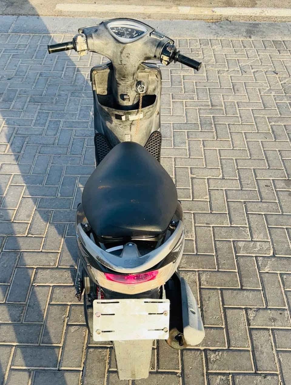ماكس عدله 120 

سلام عليكم دراجه 
بوشه بلاد  49 كفاله وين ميعجبك افحص 
من كلشي سلف هندر اشاير 
مكينه ناعمه نهضه ومعدل  دراجه كلهه مختمه ويه المكينه وعليه ويل نجمه اصلي وقبق البنكه وكلج رياضي شلعه تشك الكاع اي قطعه تجاري مابيهه احله من صوره بلف مره 

سعر (بواحد ١٠٠) وبيهه مجال  

قبله حي مهندسين 

شراي يتصل 
*********** البصرة, العراق
