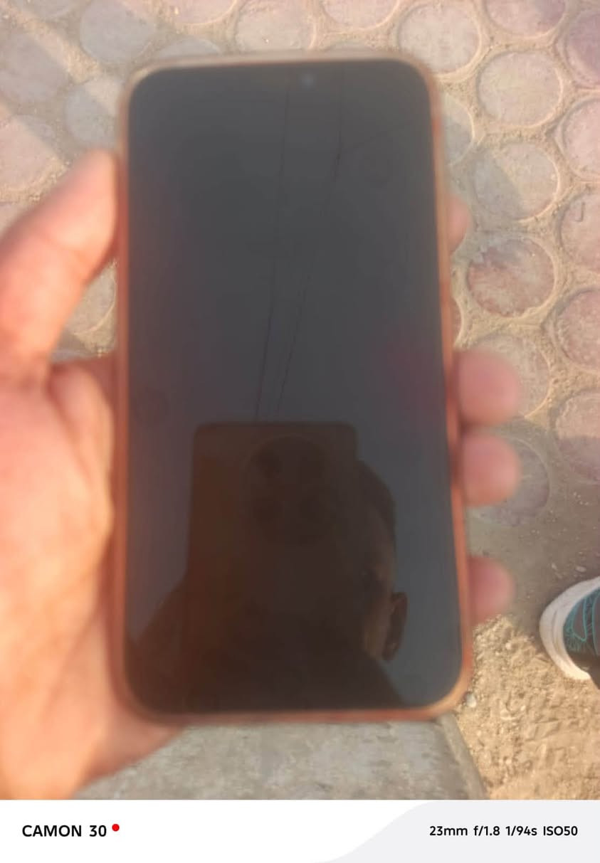 آيفون ١١ • بطارية ١٠٠ • بابل