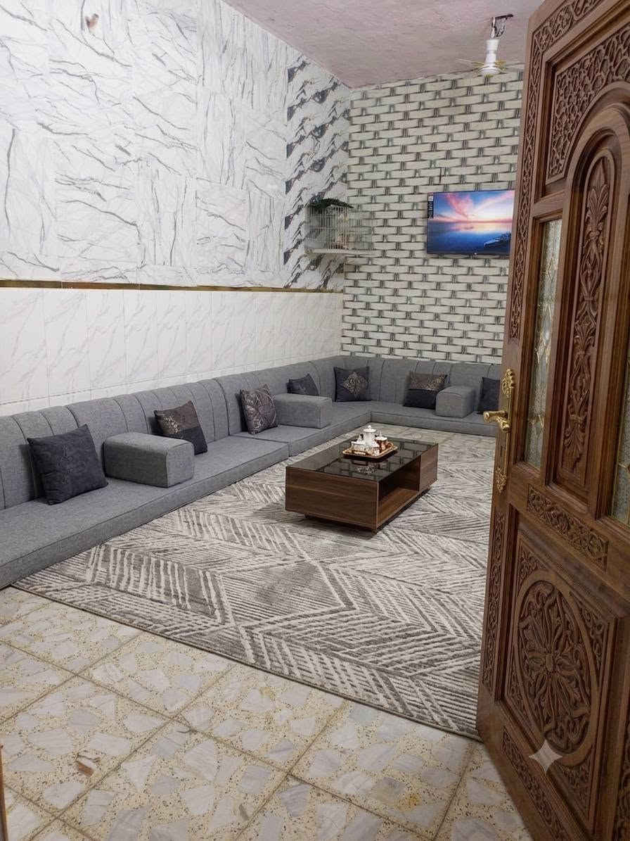 البيت للبيع مساحة 100 متر الحميدية شارع سيد عودة بلبداية تبليط مجاري تواصل واتس اب ***********
