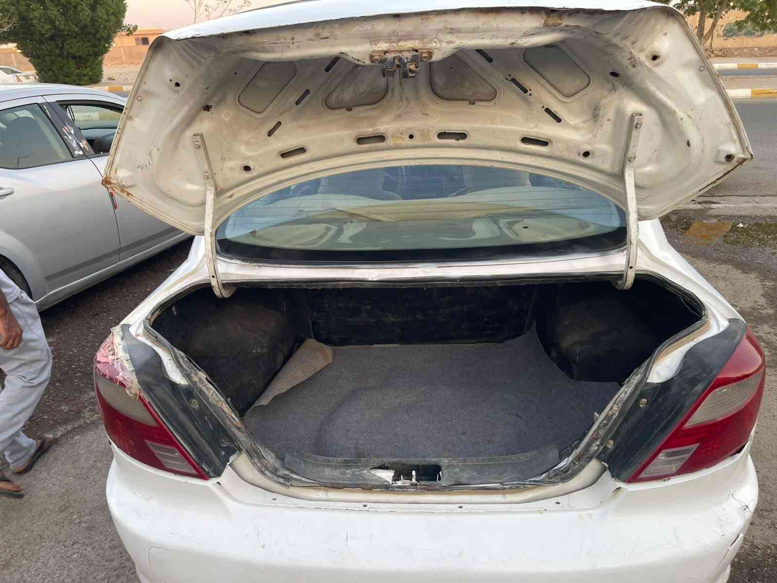 سلام عليكم كيا ريو موديل 2000 مكينه 1600
كير ومكينه حاويه صدر خلفي امامي جديد جام كهرباء 
رقم لانبار سنويه لل 29 تحويل سعر 30وبيها مجال 
مكان السياره لانبار قضاء هيت 
‏‪***********‬‏
