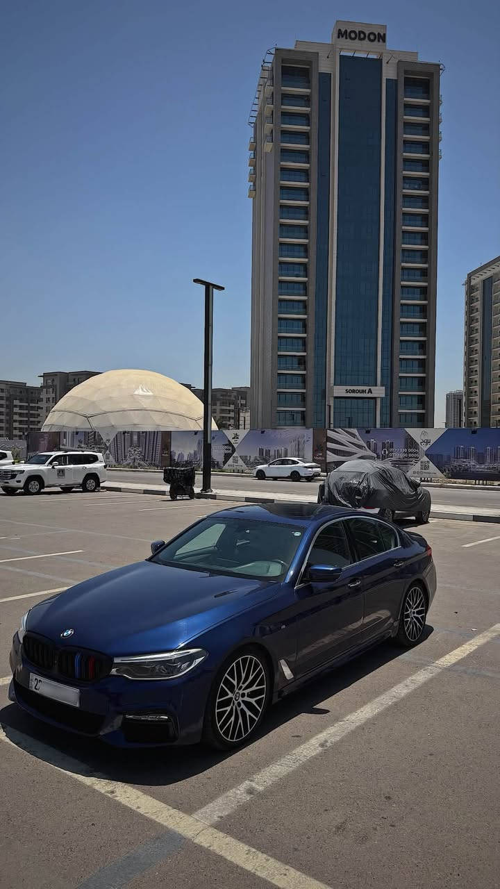 للبيع أو المراوس
BMW 530i / M PACKAGE 💙🔥
موديل 2017 - مكينه 2.0 TWIN POWER TURBO 🔥😎
خليجي وكالة العروش كلين كفالة من كل شي 
المواصفات : 
فتحة سلايد روف 
5 بردات 
4 ابواب شفط + بصمة
صندوگ كهربائي 
كاميرات + حساسات 360
فول تحكم ستيرن + استيرن الياف كاربون + rpm
نظام اوتو هولد (AUTO HOLD)
كراسي كهرباء + خزن 
نظام وقوف ألي من خلال شاشة البصمة
تحكم كامل من خلال بصمة السيارة
نظام ( ايكو + نورمال + سبورت + سبورت بلاس ) 
بعد بيها هواي مواصفات ماذكرتهن 
مكان السيارة بغداد المشتل 
للأستفسار :
*********** 
***********
