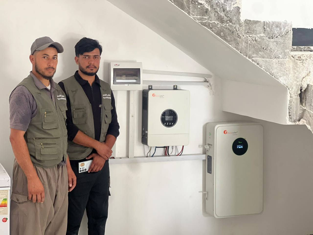 ☀️ عرض خاص من مكتب الشمس للطاقة الشمسية ☀️

1.🔋 طاقة 10 أمبير ليلي + 10 أمبير نهاري

⚡ مواصفات المنظومة:
• بطارية Felicity سعة 10 كيلو واط/ساعة
• إنفرتر Felicity 6kw
• ألواح شمسية X10 لونجي 645واط
• منظومة مصممة لتوفير طاقة مستقرة وموثوقة للمنزل
💰 السعر السابق: 4,000,000 دينار عراقي
🔥 السعر الحالي: 3,500,000 دينار عراقي فقط
🛑العرض الثاني 
🔋طاقه 8 ليلي 10نهاري 
بطاريه 8ك 
انفيرتر 4ك 
الواح لونجي x10 
🔥السعر. 2,850,000دينارعراقي 
🛑العرض الثالث 
🔋طاقه 5ليلي 6نهاري 
بطاريه 5ك 
انفيرتر 4ك 
الواح لونجي x10 
🔥السعر 2,250,000

🛑العرض الرابع 
🔋منظومه 15ليلي ونهاري 
تتكون من 
بطاريه فلستي ١٥ك 
انفيرتر فلستي 6ك 
الواح لونجي x10 
🔥🔥السعر 4,800,000
⏳ العرض لفترة محدودة!
يشمل النقل والتنصيب والصيانة 
ضمان البطاريه 5سنه 
انفيرتر 2سنه 
الواح 15سنه
سارعوا بالحجز والاستفادة من العرض قبل انتهاء المدة.

👨‍🔧 المهندس: عبد الكريم النعيمي
🏢 مكتب الشمس للطاقة الشمسية

📞 للاستفسار والحجز:
______________***********

نص مكتوب في الصور:
- عنونة أذكى .. تركيب أسرع
- Tik Tok Lite
- @user2061818148730
