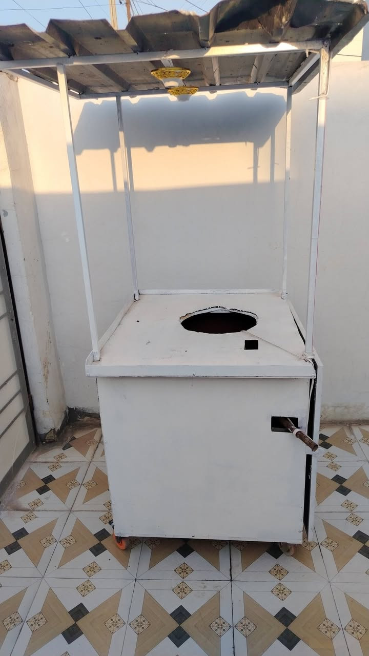 سلام عليكم عربانه مال لبلبي للبيع السعر 100وبيها مجال بسيط 
رقم الهاتف: ***********

