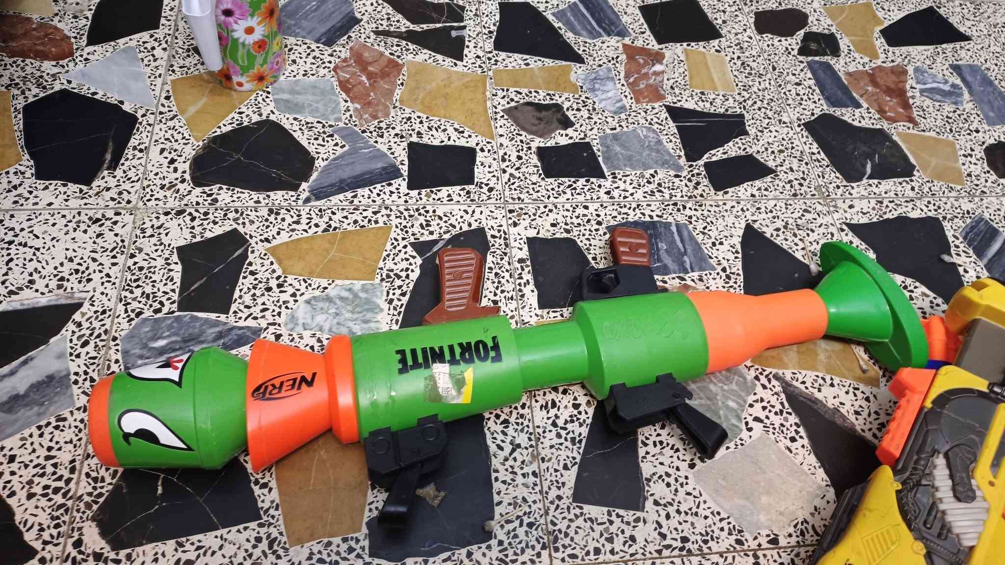باله السلام عليكم بيع العاب نادره اسلحه  من ماركة NERF  اسلحه كبيره وبيهة تحكمات ونادره بل للعلم من دون طلق لن  ما عندي طلقهن للتواصل وات اب *********** مراسله فقط
