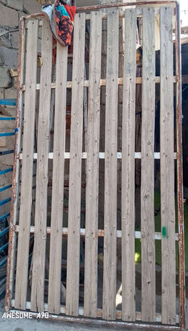 سلام عليكم سيبايه كيه بسته البيع سعر 100وبيه مجال قليل مكاني كوت تصل عل رقم***********

نص مكتوب في الصور:
- AWESOME A70
- Shot on AWESOME A70