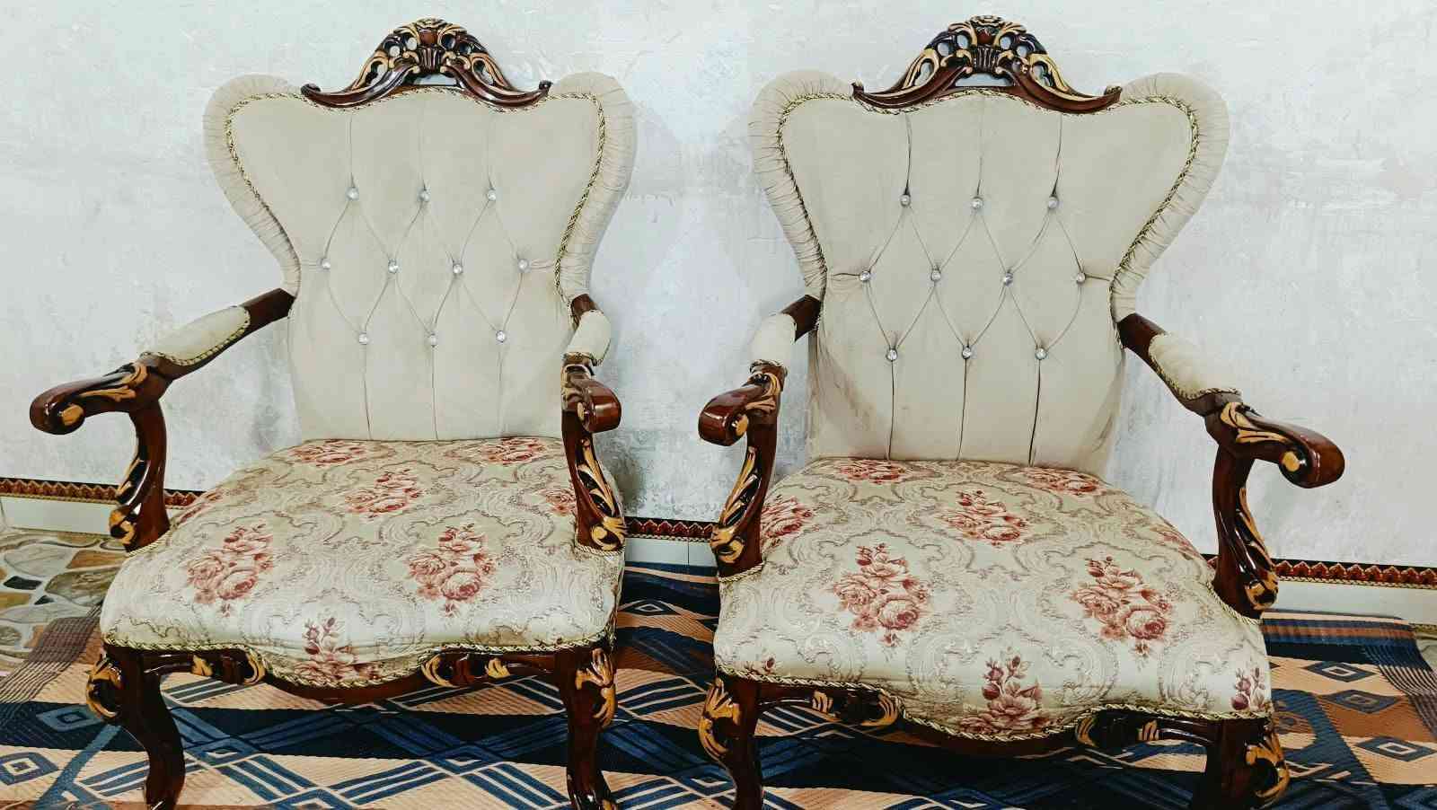 تخم 10 مقاعد زان تركي درجه اوله ستعمال قليل أي ضرر مابي + طبلاه كبيره نضيف جدن اسعر 525 لعنوان كربلاء بدايت امن اداخلي يوجد توصيل يصير مراوس ***********
