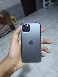آيفون ١١ برو • ٢٥٦ • بطارية ٦٨
