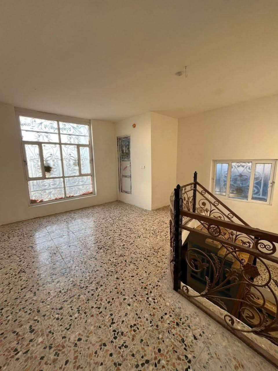🏡دار للأيجار 🏡

المساحة :: 150 متر 

📍موقع الدار :: ابي غرق حي الحسين  سنتر على شارع مشروع الماء

🚫الطابق لاول : : مطبخ / هول / صاله / غرفه / مناور / صحيات داخليه وخارجيه / كراج 

🚫الطابق الثاني : :  غرفه عدد 2 / هول /صحيات ———————————————-
للأستفسار  مراسلة الصفحه 
أو الاتصال على الرقم 

       سيد زين الحلو 

0️⃣7️⃣8️⃣8️⃣1️⃣7️⃣3️⃣5️⃣3️⃣1️⃣0️⃣
——————————————-

                مكتب القلم للعقار 

📍عنوان المكتب - ابي غرق - حي الحسين-قرب مشروع الماء

