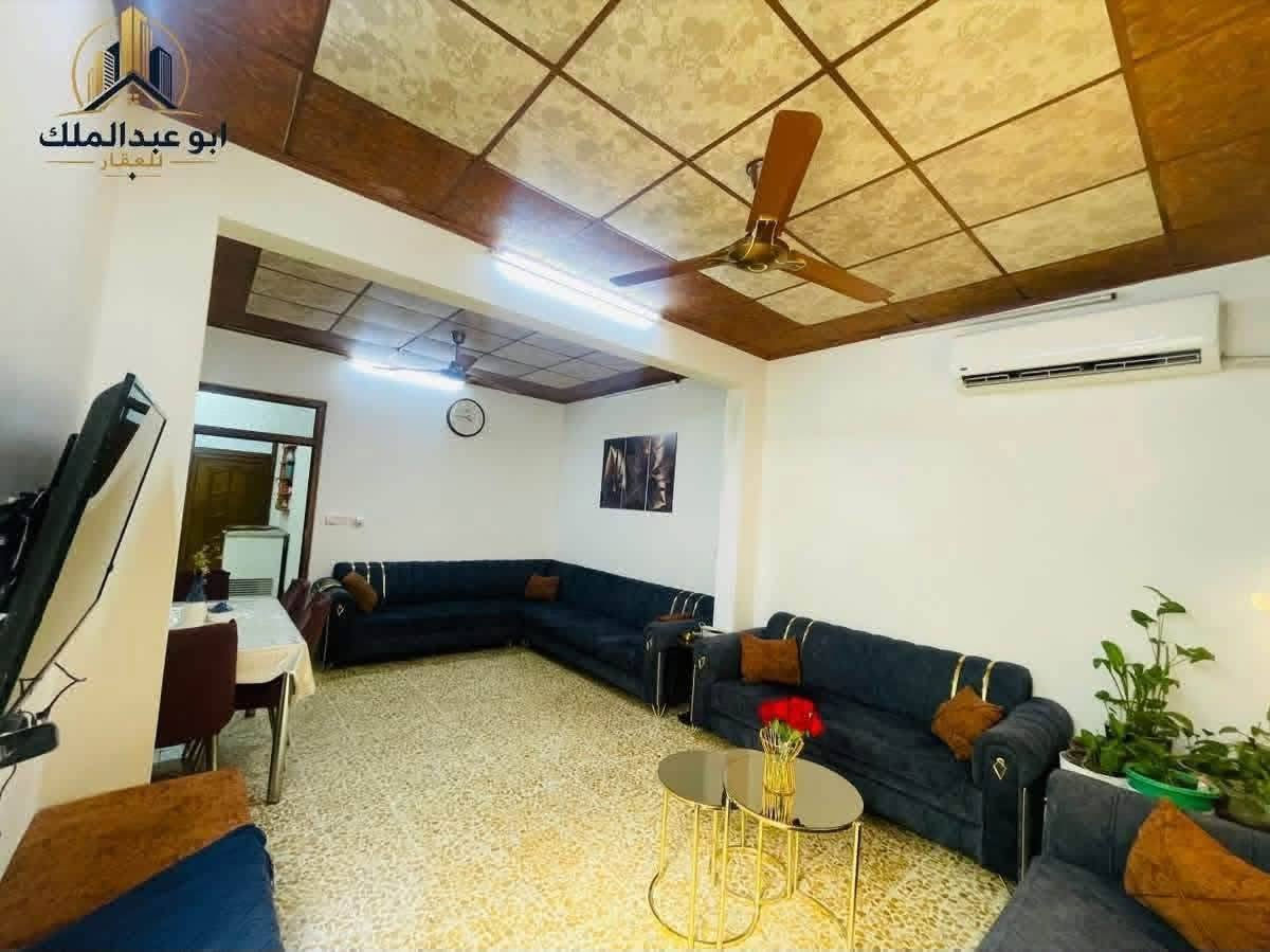 🏡دار للبيع 🏡
الموقع 🌎:- الملايين الاولى (خلف الكمرك)
المساحه :-125م📍
الواجه :-8م📍
غرفتين نوم 🛏️
استقبال 
مطبخ +هول +صحيات
الدار ركن ⛳
للاستفسار اكثر 
***********☎️
***********☎️
