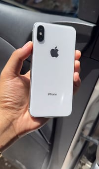 ايفون X • ٢٥٦ • بطارية ٨٥٪