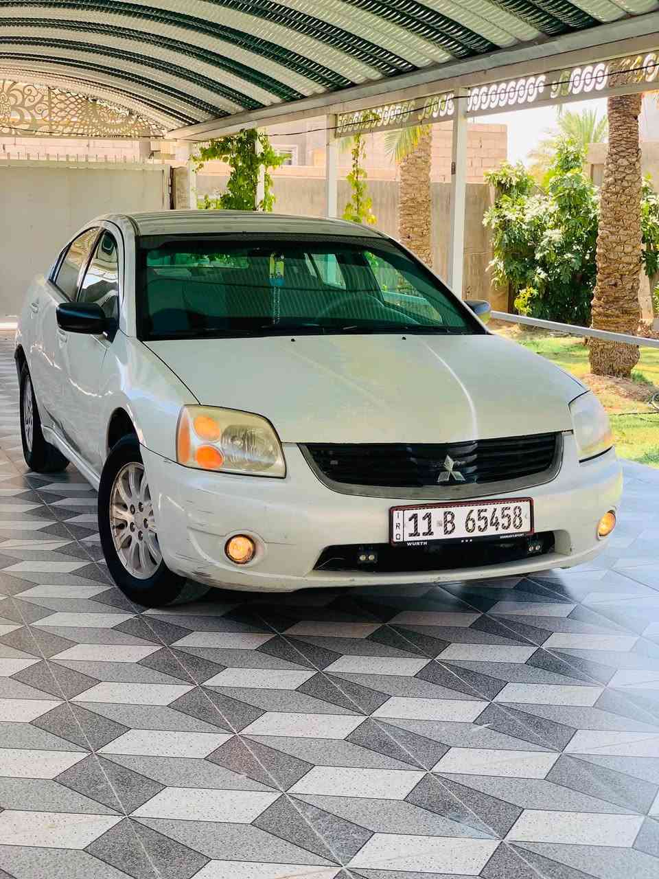 السلام عليكم للبيع ميسيبوشي كلنت  حره موديل 2007. رقم بغداد دولي هزه وسنويه جديده   تحويل مباشر 

السياره بدون ضرر
بيها جوه قبق البانزين صبغ
وبالحافه مالت الباب السايق
وبراس الجاملغ الامامي فقط اثر 
 شخوط يعني مو قطع  شرط وبيها جراد بالبنيد موضح بالصور

سياره كير محرك شرط 
محرك 2400 
تخم تاير. 
صدر امامي خلفي جديد
داخلها جديد 
تبريد  ثلج  منضومه كامله 
سياره جاهزه من الدعاميه لدعاميه 
بدون مصرف 
وين مايعجبك اطلع شرط 

السعر 70 وبيها مجال

مكان السياره 
صلاح الدين  
الضلوعيه 

الااتصال ***********
