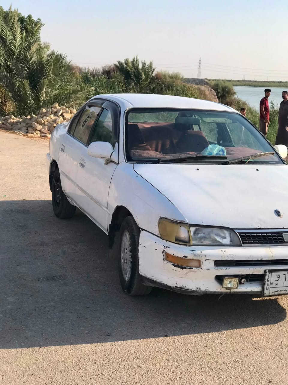 كورلا موديل 1994 
 مكينه كير حداديه تخم تاير باتري جديد تبريد شغال سياره بسمي مشروع وطني سنويه مامنتهيه رقم بغداد سياره بلادي مكفوله لاصبغ ولاتبديل 
مكان السياره ناصريه -جبايش 
رقم الهاتف  ‭***********‬
السعر 55 وبيها مجال
