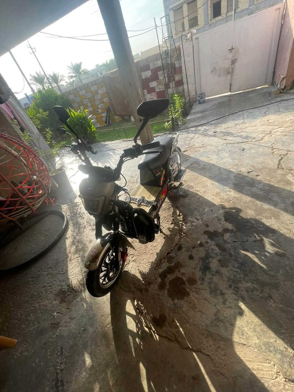 بطاريات • نص عمر • قفل