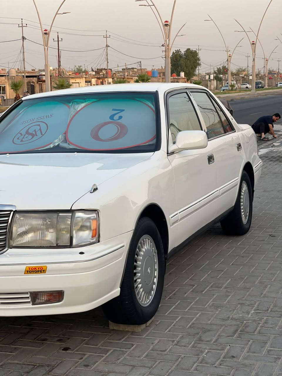 سلام عليكم راس الثور تكم يسر بلاد مديل 1999 اصل
رقم بغداد راعيه بل بصره مدوره بل بصره سنويه 2028
مكينه 3000فيفيتي سايد بريك شغال تبريد ثلج ❄
حداديه تخم تاير جديد كهربايت كله شغاله سياره كلش جديد (بيه كصه قماره فقط) والباقي كفاله من النقل الجثه
والضربه والعيب الشرعي كير مكينه كفاله داخل عسلي شاشه تخم سماعات سياره جاهزه الخير 
السعر85وبيهه مجال 
رقم الهاتف ***********
مكاني بصره
