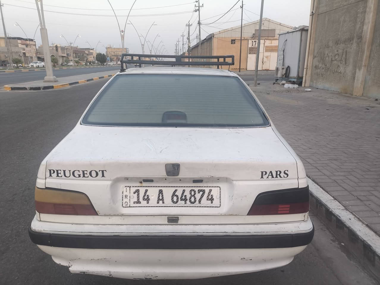 سلام عليكم بيجو بارص موديل 12 مكينه كير حديديه جديده تبريد ثلج  سنيويه 31 من شرعي تحويل سياره جهازه تخم تاير العنوان البصره القبله بيع مستعجل (السعر 29)      الرقم ***********
