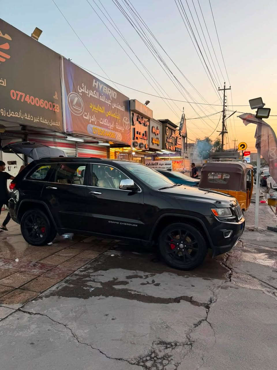 سلام عليكم
Jeep Grand Cherokee
موديل 2015
فووول مواصفات فتحه مري ينزل ويه البك فوول
لون اسود
صبغ صفحه اثر طخات وجه ثانيه باب نصه وجاملغ نصه 
والحادث مالته جاملغ وبنيد جه الصفحه الي مصبوغه 

رايده 140 ورقه وترهم مراوس بجيب 23 او 24 
رقم تلفون 
*********** مكاني الغزاليه
