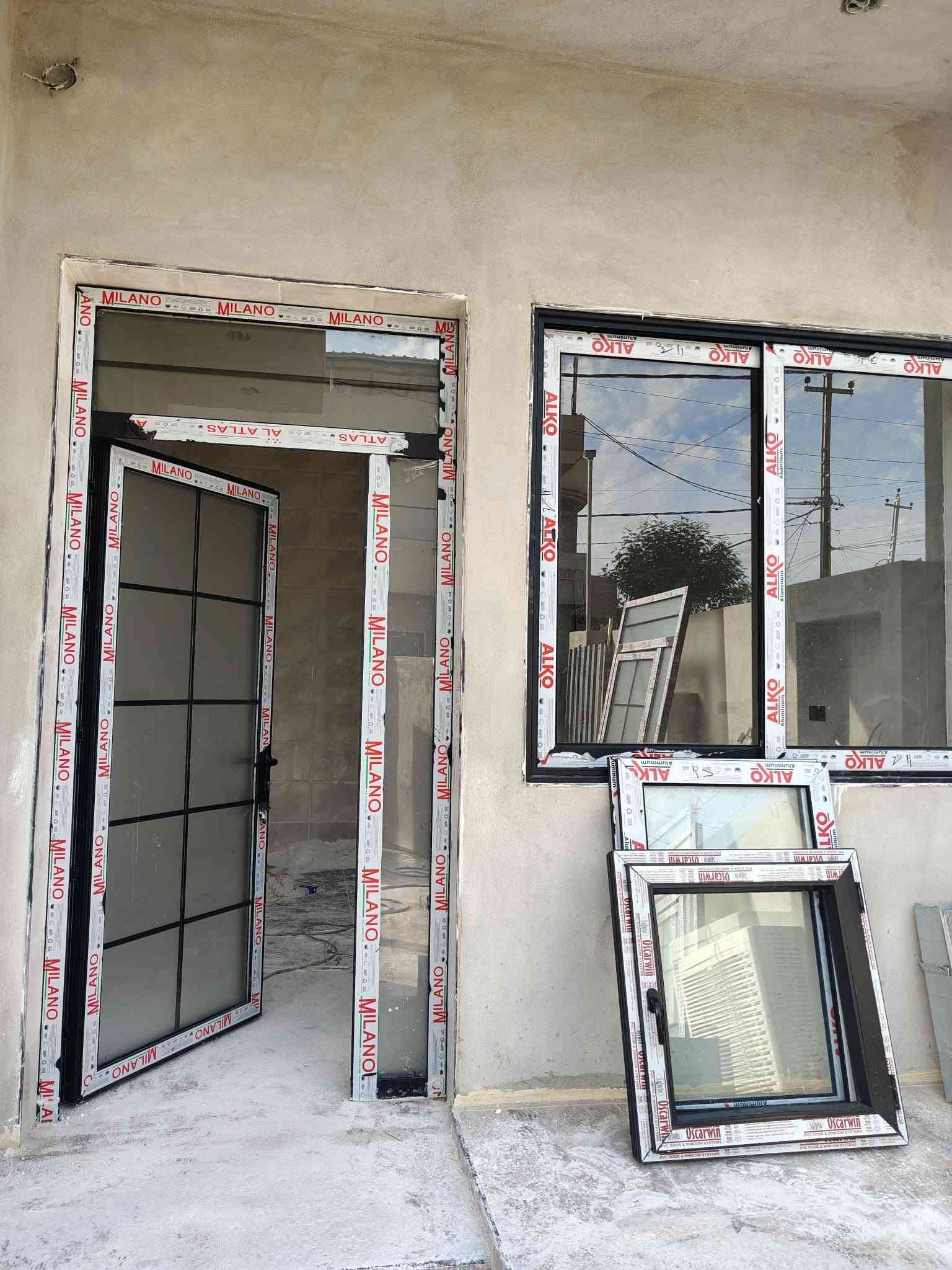 السلام عليكم تم تركيب بيت اخونا أبو هيثم اسلايت حجم 9اونص معى ابواب المنيوم العروضات بعدها مستمره ونسب الاسعار تلكوها يمنا معمل الجوهرة للتواصل***********
