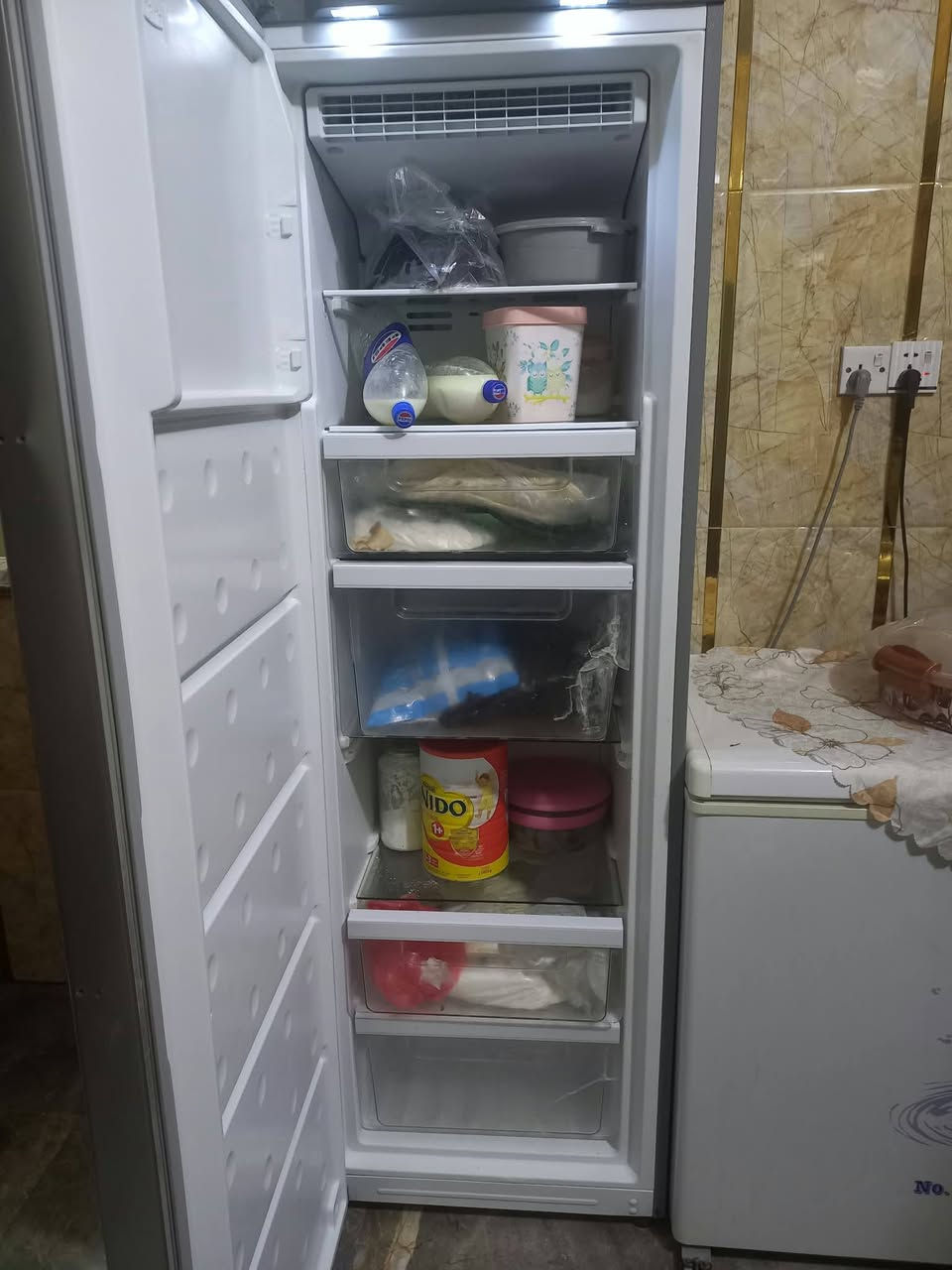 مجمدة عامودية • تتحول لثلاجة • ١٧٥