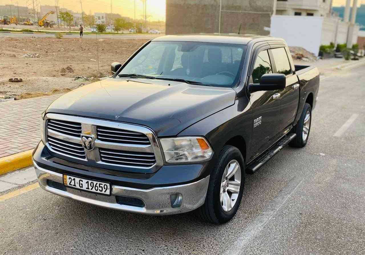 السعر 147 للاستفسار *********** رام موديل 2017 باب طويل وبدي قصير المرغوب حادثه جاملغ امامي مصبوغ فقط بدون دواخل والباقي مكفول من الضربة والتبديل مكينه 5700 وكير مكفولات بيه منضومه غاز ماشيه 102 تبريد قطعتين ثلج حداديه جديده تخم تاير السيارة جديده وجاهزه ما بيه أي نقص مكانه كربلاء
