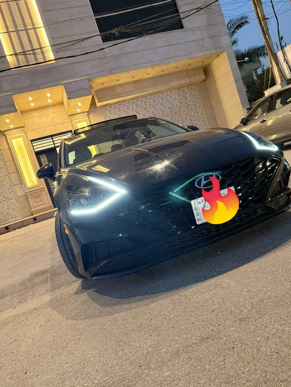 السلام عليكم

 SONATA 2023 Limited edition  1.6 TURBO
حادثها بابين داخلة كلين حادثها بالعراق وموجودة الصور
وتكحيل بالجنطة
ماشية 85,000 km
المواصفات
🟢بانوراما فتحة سقف
🟢 داخل ابيض جلد 
🟢 تبريد تدفئة بالكشنات
🟢 كامرات محيطية 360
🟢 كشنات خزن ميموري
🟢كشنات تحكمات كهرباء 
🟢 رادار امامي 
🟢 رادار خلفي 
🟢 انارة محيطية متغيرة 
🟢سستم سماعات Boss
🟢 تشغيل عند بعد وتتقدم عن بعد 
🟢 قيادة ذاتية 
🟢حساسات امامية 
🟢حساسات خلفية
🟢توقف ذاتي 
🟢 تبريد منفصل 
🟢شاشات عدادات ديجيتل
🟢 4 وضعيات قيادة
🟢 شاشة الجبيرة
🟢مثبت سرعة 
🟢 هاند بريك بصمة
🟢 تحذير خروج من المسار
🟢شاحن لاسلكي
🟢مري قلاب 
🟢 شفتات ستيرن 
🟢 داتا شو 
 السيارة جاهزة مابيها اي نقص 
بيها ملاحضات جدا بسيطة بالبولش تروح 
السعر 190 وبيها مجال بسيط
مكان السيارة السيدية 
رقمها اربيل باسمي 
***********
