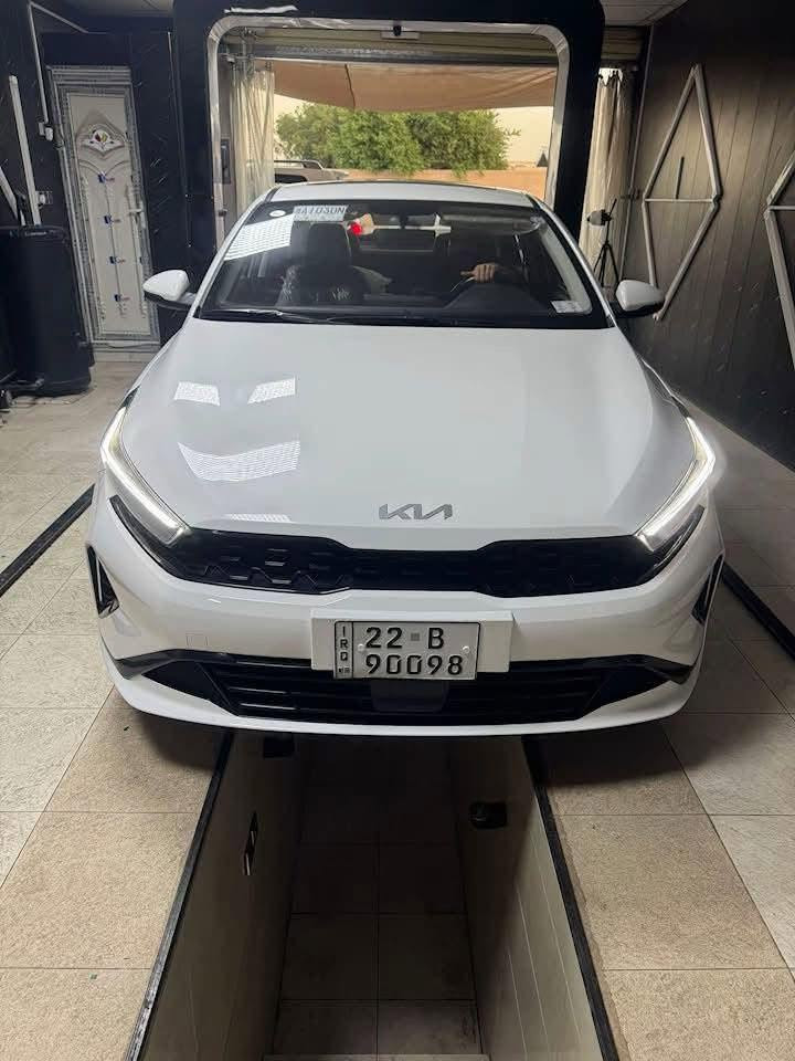 للبيع K3 2022
خليجي تجميع الصين محرك 1500cc
مواصفات vip
ماشية 35  
كفالة من الصبغ والبارد والشخط
مواصفات 
بصمة فتحة تبريد لمس شحن وايرليس قطعتين تبريد كروز سرعة فول تحكمات ستيرن 
سعر ١٣٧ 
مكاني نجف  
***********واتساب

