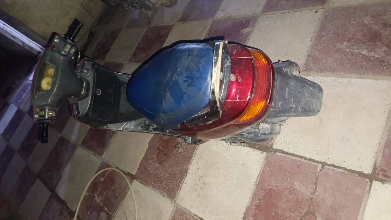سلام عليكم دراجه فراشه للبيع كوله شغاله أو شرط مكينه خرسه خير من الله مكان الحلة استفسار مراسلة أو اتصال ع هذا رقم ‏‪***********
