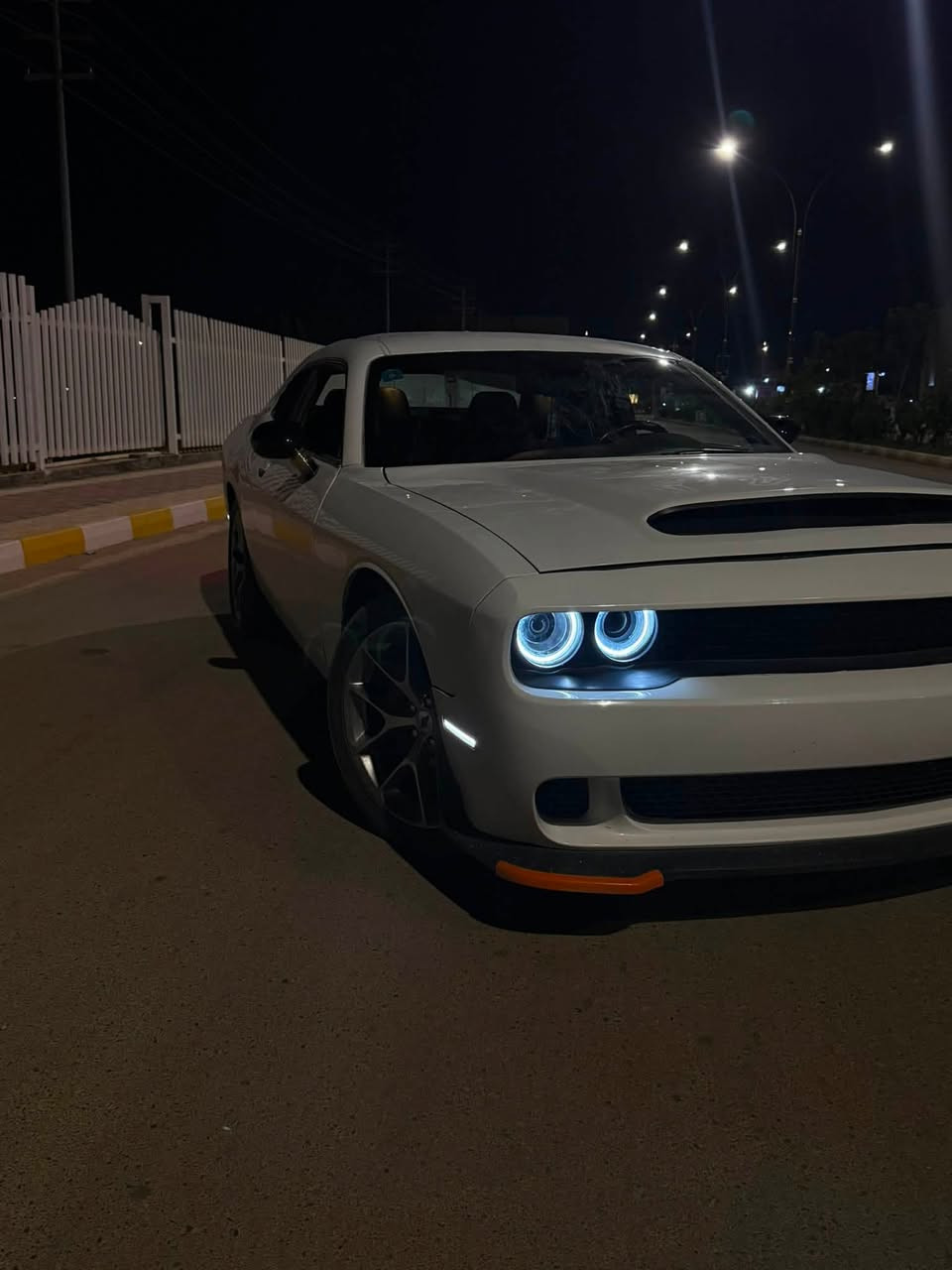جالنجر. موديل ٢٣. اصل. محرك ٦. سلندر. وارد امريكي ضرر. جاملغ وبنيد وباب مصلح. باب السدر سعر ١٧٥ قفل بيع سريع. ***********
